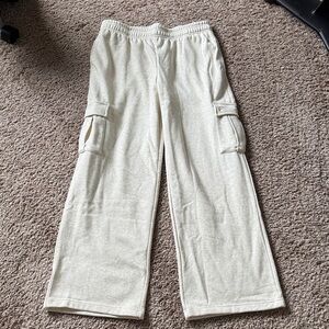 Brand New Fabletics Cream Wide Leg Cargo Pants